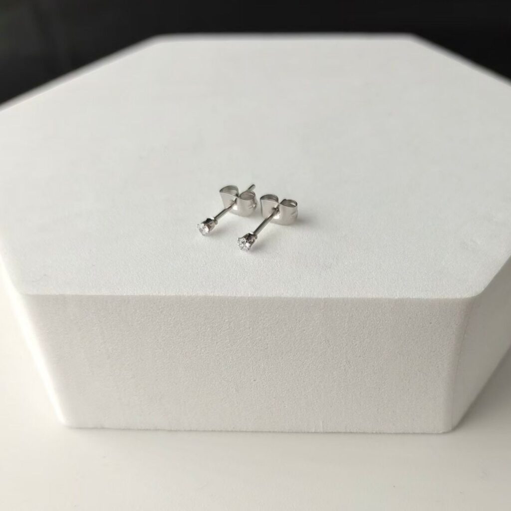 Mini hex stud  (1pcs)