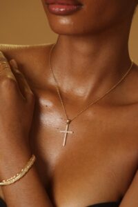 CROSS NECKLACE